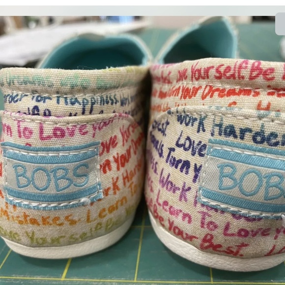 Bobs from Skechers 7.5 Flats - Picture 3 of 4